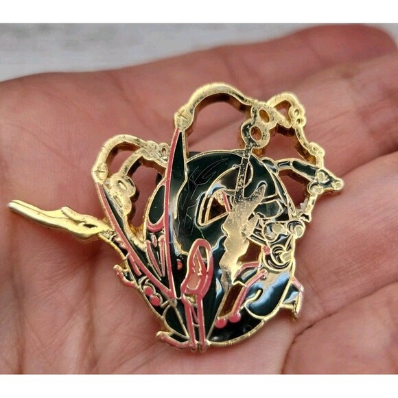 Pokemon Jewelry - Pokemon Shiny Mega Rayquaza Rare Official Pin - 2015